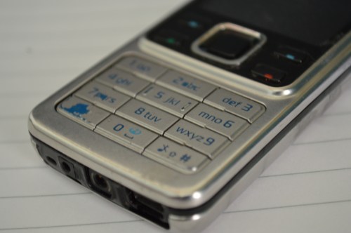 642-old-mobile-phone-featurephone